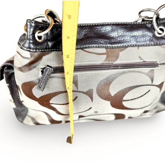 Vintage Handbag Brown Taupe Tan Side Pockets Silver Hardware - Picture 6 of 9